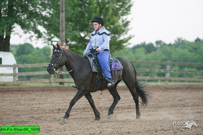 4H-Fn-Shw-09_1009.jpg