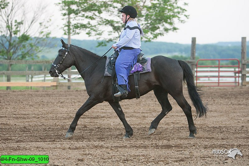 4H-Fn-Shw-09_1010.jpg